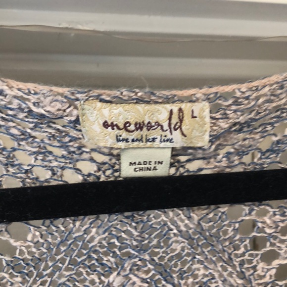 Beautiful one world sweater NWOT size large - Picture 2 of 4